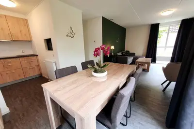 Image de Cottage at recreation park \"De Groene Heuvels\"