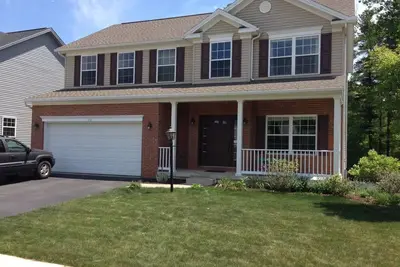 Image de Marvelous 5Br 3. 5 Bath house - Big Groups! 10min to Psu, Football/Graduation! !