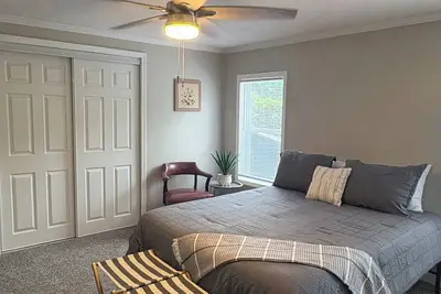 Image de Spacious Family Home Five Minutes to Notre Dame