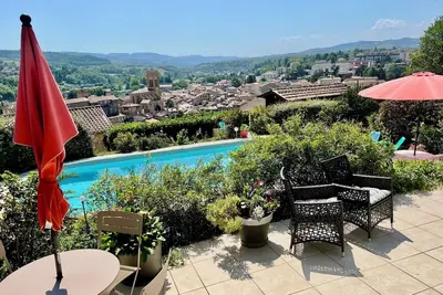 Image de Chambre Hote Pour 2 / 3 Personnes Salle De Bain Piscine Terrasse Bain De Soleil