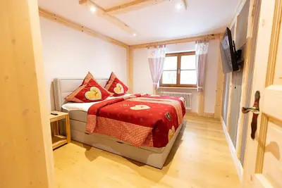 Image de Chalet 'Au' avec vue sur la montagne, terrasse privée et Wi-Fi