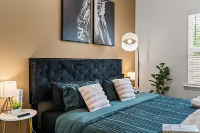 Image de Luxe King 3br Townhouse Uptown Charlotte!