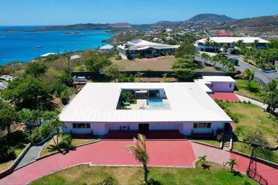 Image de Villa Francisca East-Spacious 3Bedroom Retreat with A/C – Your Perfect Getaway
