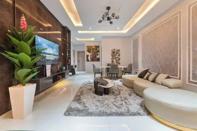 Image de Free Airport Pick-Up | Lekki | Ps5 | Pool | Gym | 24/7 Power |Free WiFi |Snooker