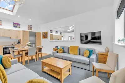 Image de Garden Lodge With Parking  | By My Getaways