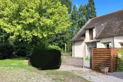 Image de petite maison de charme, paisible a la campagne, 2 chambres, 4 personnes