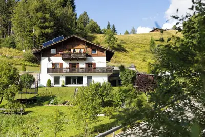 Image de Panorama garden flat, 3-bedroom apartment near Obereggen