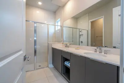 Image de Dreamy Brand New 4br in Reunion Resort – Great for Families!