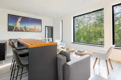 Image de 2br w/ Mountain Views + Infrared Sauna Near Town