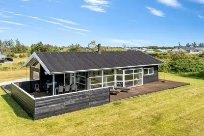 Image de \"Vaula\" - 800m from the sea by Interhome