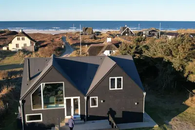 \"Tekla\" - 180m from the sea by Interhome