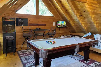 Image de King Bed, Game Tables, Resort Pools, Putt-Putt, Great Location!