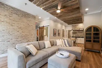 Carters Court Grand Escape