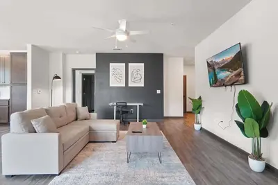 Image de 3br | King Bed | Balcony | North Raleigh