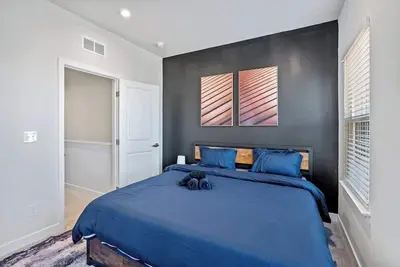 Image de Luxe 3br Townhouse In Uptown Charlotte!