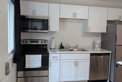 Image de Cozy 2-bedroom apartment in welcoming Sandwich with Ac