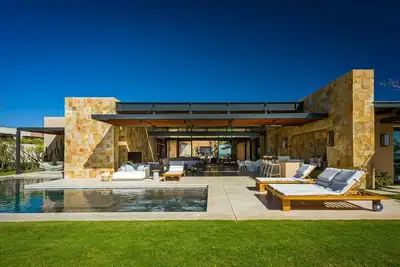 Image de Stunning Ritz-Carlton Reserve Villa – Oceanview Pool, Chef & Butler, Steps to Se