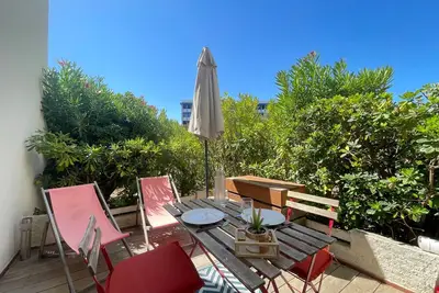 Image de Studio rénové pour 2 personnes à Sète avec parking privé