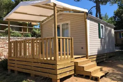 Image de Mobil-home pour 4 avec terrasse à Saint-Maurice-d'Ibie