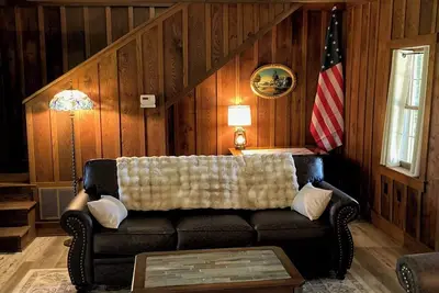 Image de Tarry Moore Cottage. . . on Foxburg's historic fairways