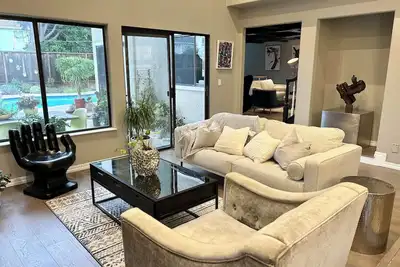 Image de Silicon Valley ~3000sqft 4 bedrm 3 bath Nvidia/Meta/Tesla