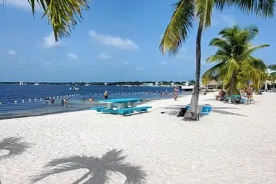 Image de Key Largo 3 bedroom with canal and boat dock