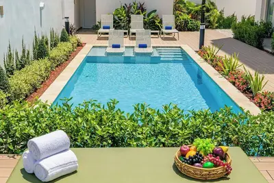 Image de Beautiful 2br2ba Palm Beach Condo w/ Pool & Gym