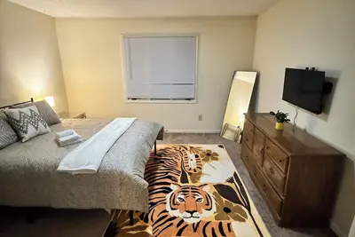Image de Clemson Game Day & Tailgates + Lake Life – 2br Townhome Stay