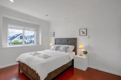 Image de Central Specious 3 bedrooms Upstairs