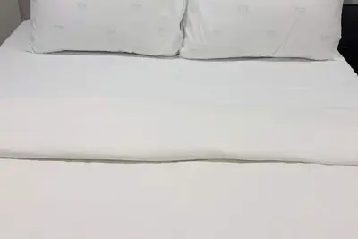 Image de Retraite simple et élégante avec des touches chaleureuses