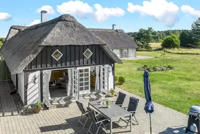 \"Ronja\" - 1. 3km from the sea by Interhome