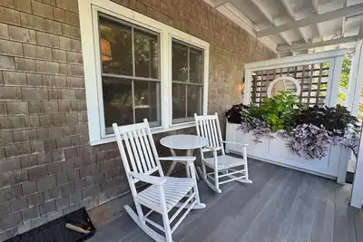 Image de In Town! Charming 1-bedroom condo in downtown Edgartown