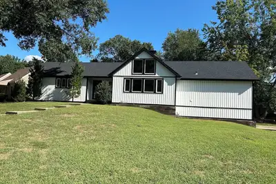 Image de 3Bedroom and Loft Countryside Dr Home Minutes from Pitt State and Local Eateries