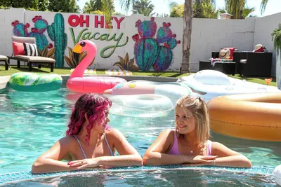 Image de Bright, Fun & Family-Friendly Oasis w/ Pool, Hot Tub, Ev Charger, Fun Location