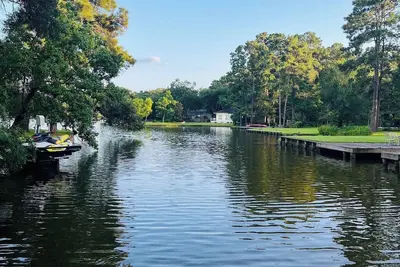 Lake Cottage Getaway