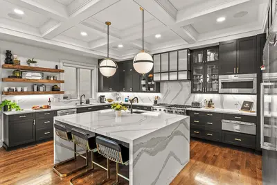 Image de Heart of Cherry Creek • Modern Mansion • Rooftop