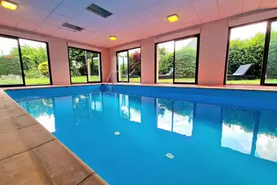 Image de Magnifique Grand Gite Champagne Piscine intérieure Sauna proche Paris Reims