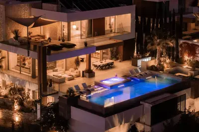 Exceptional 6 beds Villa with Panoramic Views