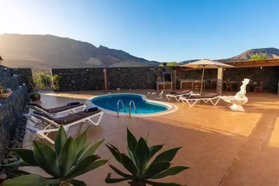 Image de Paradis privé à Fuerteventura · Piscine, barbecue et plages de rêve