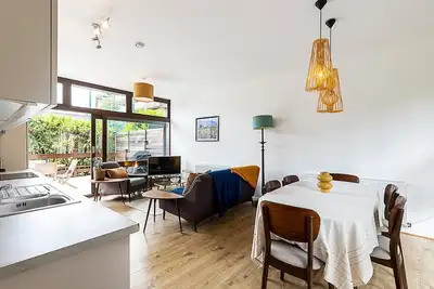 Image de Abr - Spacious 2 -Bed Patio Retreat in Kennington