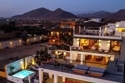 Image de Oceanfront 10 Br Villa with Pool - Jacuzzi - Beach