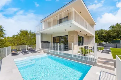 Image de Villa Kiara – Exclusive Retreat with Private Pool, Sauna, and Gym