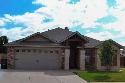 Image de 3-bedroom house in lovely Midland