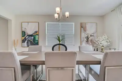 Image de Spacious 12- Guest  4-bedroom Comfy Home Near Disney