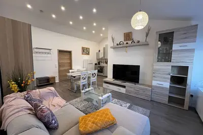 Image de ❤ VipStay the stylish 53m² suite with kitchen, balcony, parking, WiFi, SmartTV ❤
