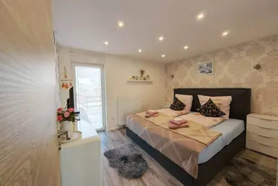 Image de ❤ VipStay Your stylish 66m2 suite with terrace, free parking, Wi-Fi, near Sap ❤