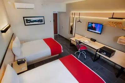 Image de Sun, Sand & Cabo Fun | Walk to Beach, Nightlife & Water Tours - 3 Units