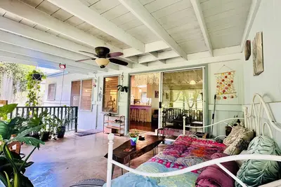 Image de Beautiful 2-Bedroom Home in Nuuanu Valley – Available 1 Month Only