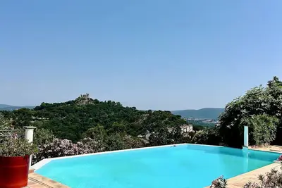 Image de 6-bedroom villa in lovely Grimaud with Ac Villa with stunning sea view