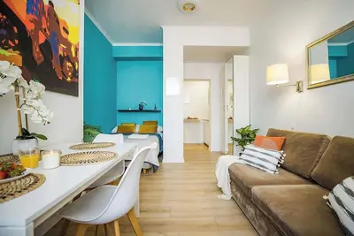 Image de Mike MiniStudio Dworzec Zachodni blisko Ukr visa